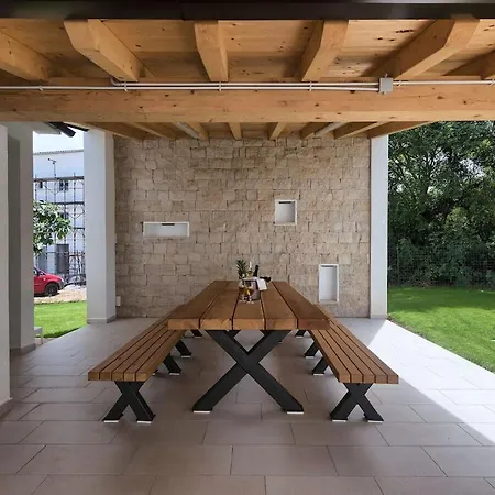 In With Swimming Pool