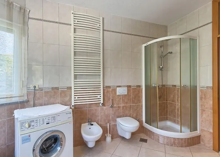 In With Swimming Pool Villa *