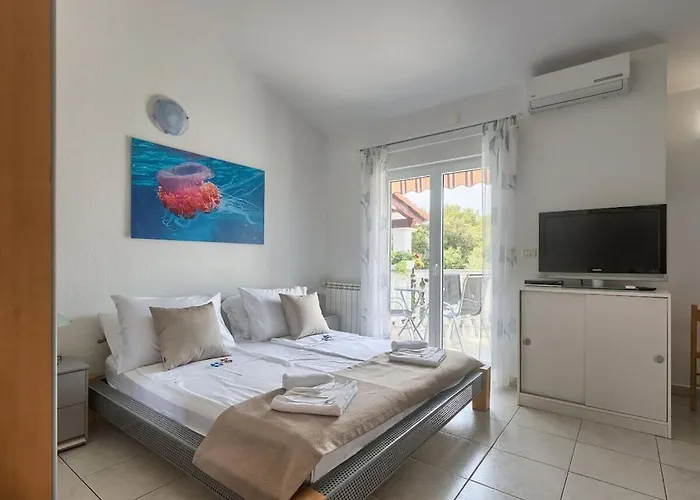 Villa In With Swimming Pool