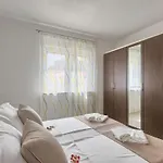 Vila In With Swimming Pool