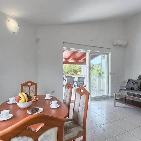 Villa In With Swimming Pool *