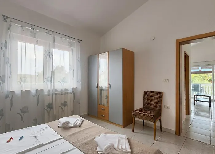 In Pula With Swimming Pool